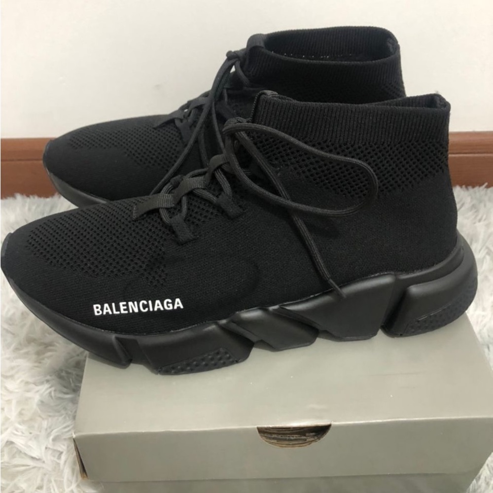 This Balenciaga Shoes is big for me so I want to sell it I never use it